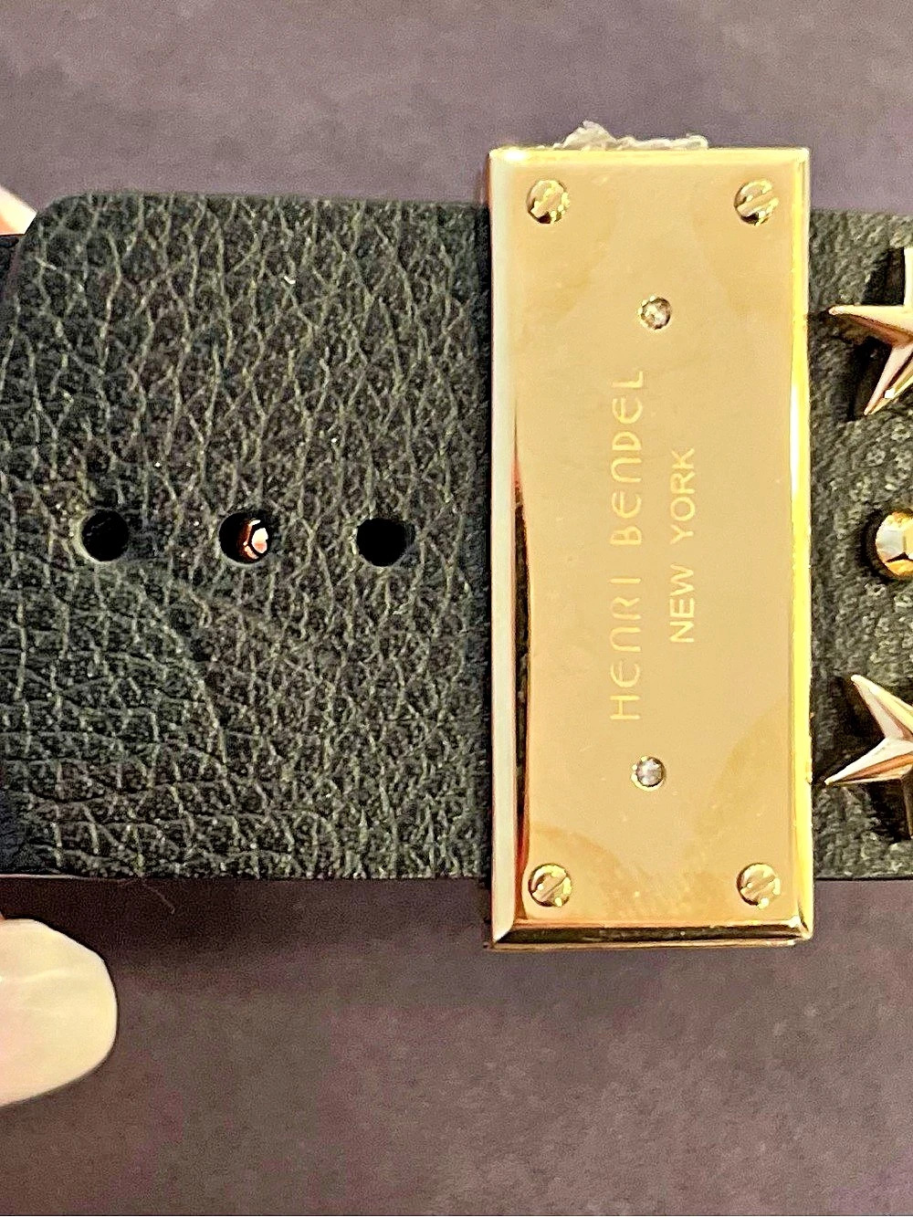 Henri Bendel Black & Gold Studded Star Bracelet NWOT - Picture 4 of 9